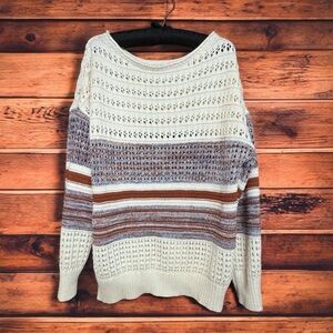 ELSIE & ZOOEY BOHO STYLE SWEATER SIZE M/L